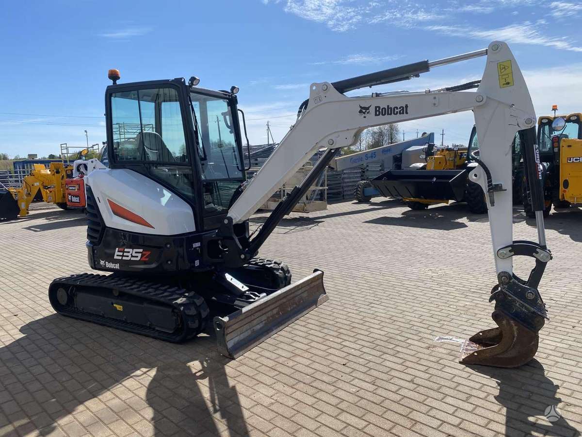 Bobcat E35z, mini ekskavatori