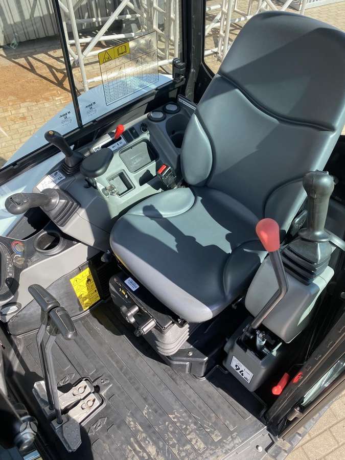 Bobcat E35z, mini ekskavatoriai