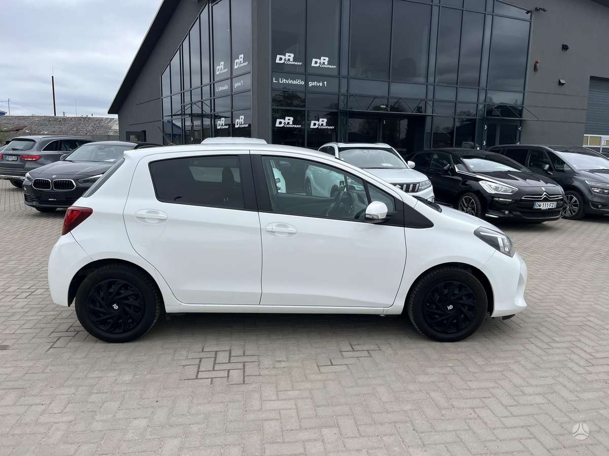 Toyota Yaris, 1.0 l., hatchback