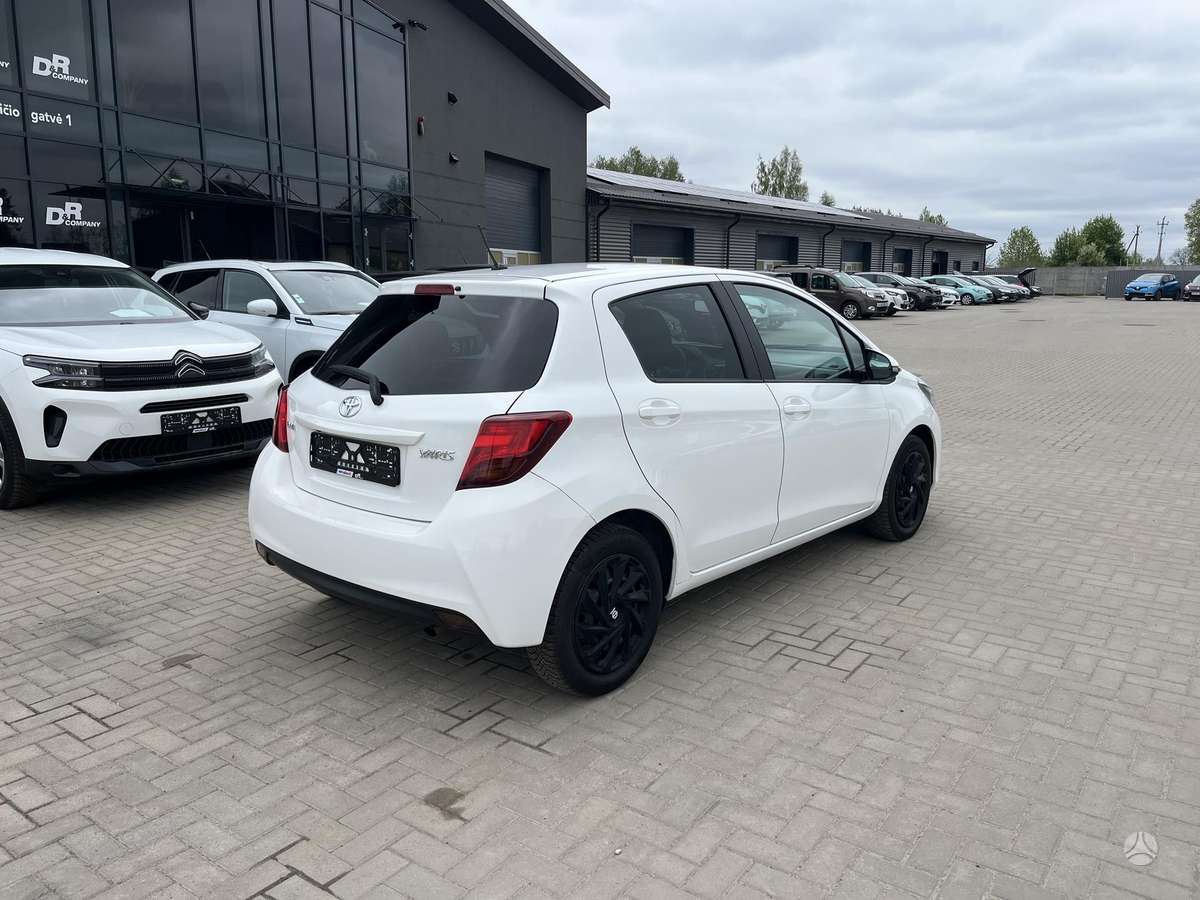 Toyota Yaris, 1.0 l., hatchback