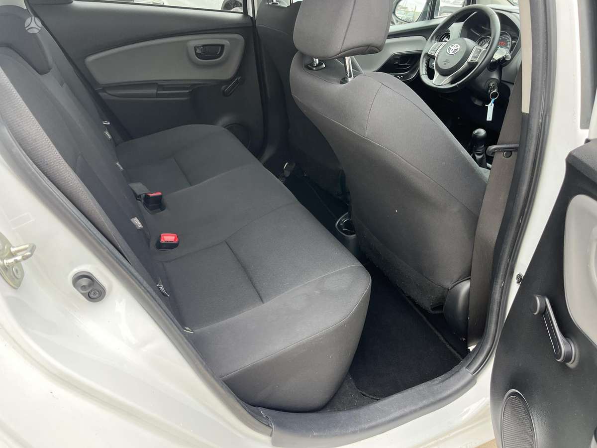 Toyota Yaris, 1.0 l., hatchback