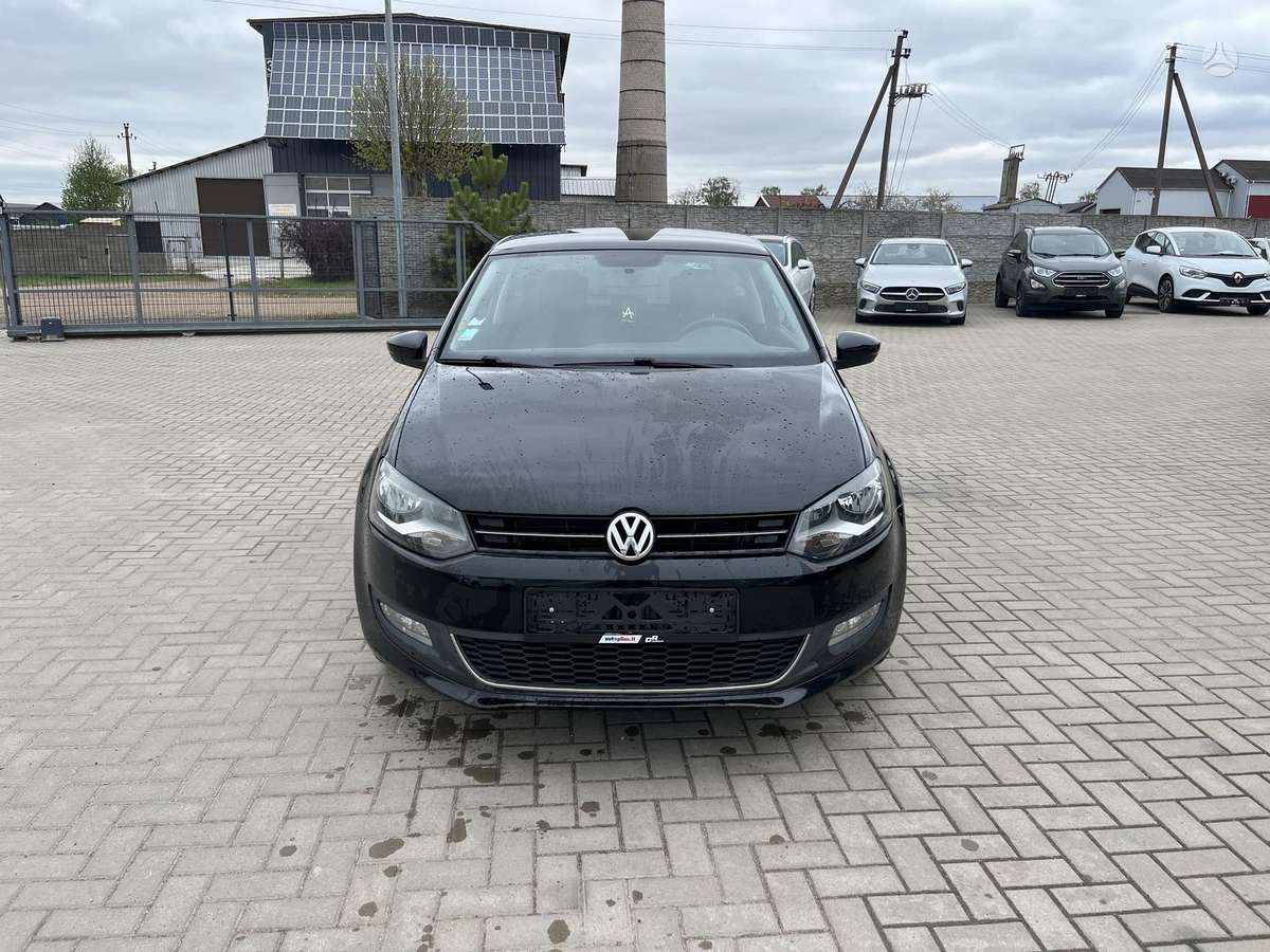 Volkswagen Polo - 2