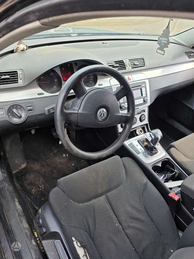 Volkswagen Passat for parts