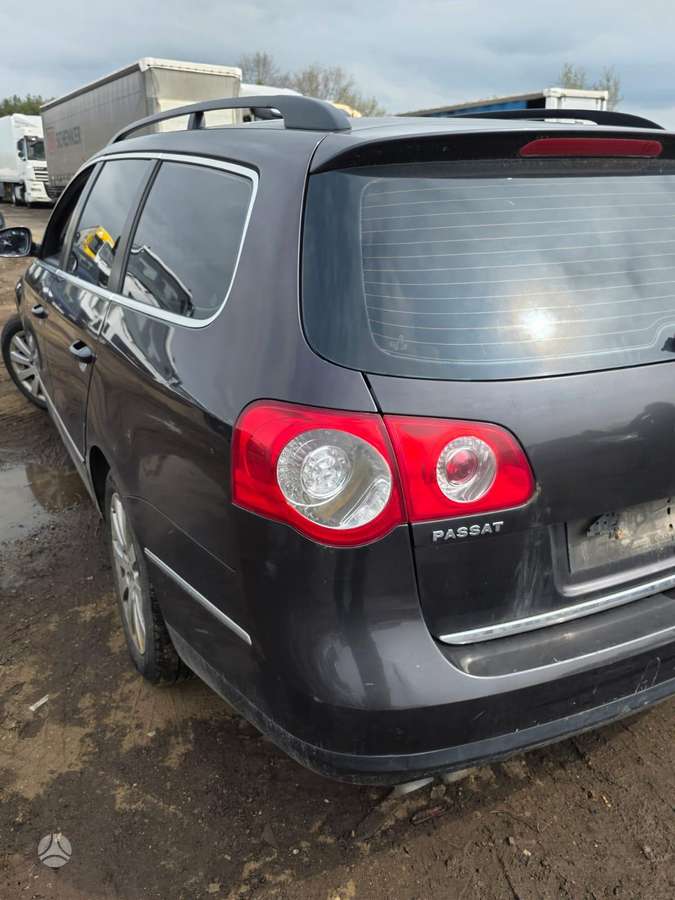 Volkswagen Passat for parts