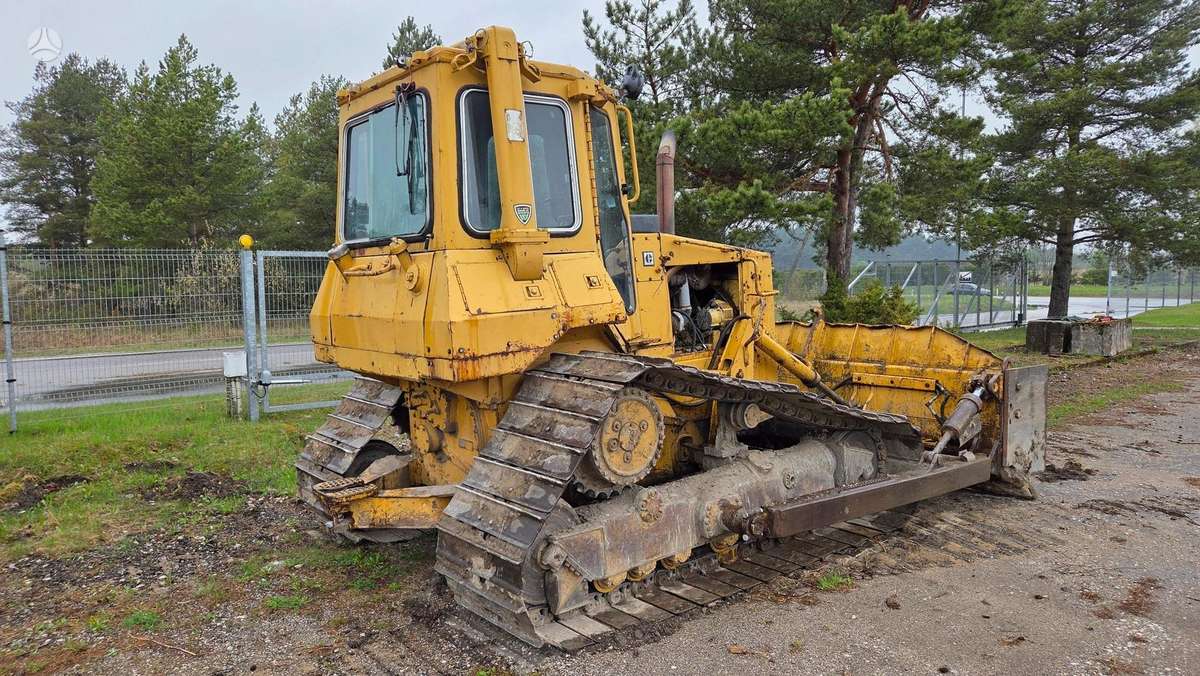 Caterpillar D4H, бульдозеры