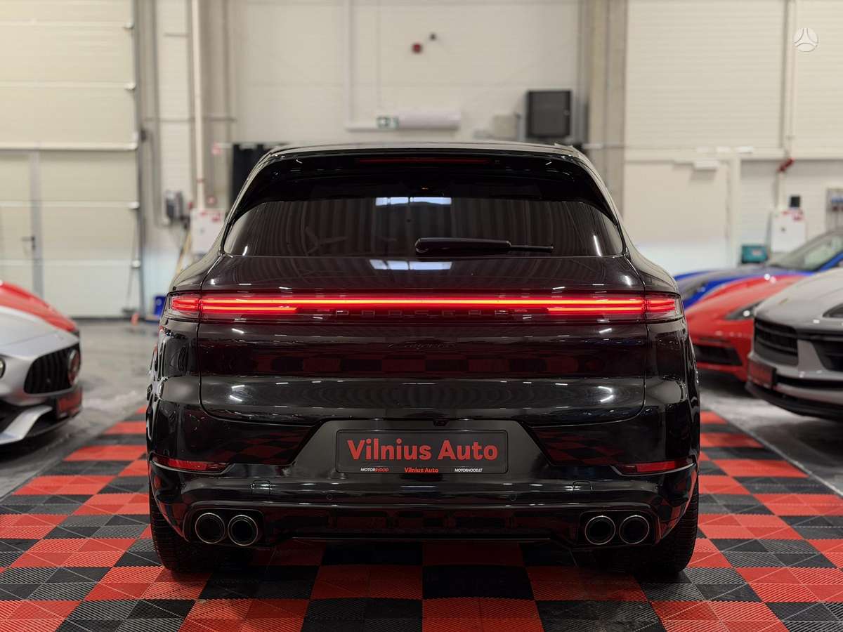 Porsche Cayenne - 5