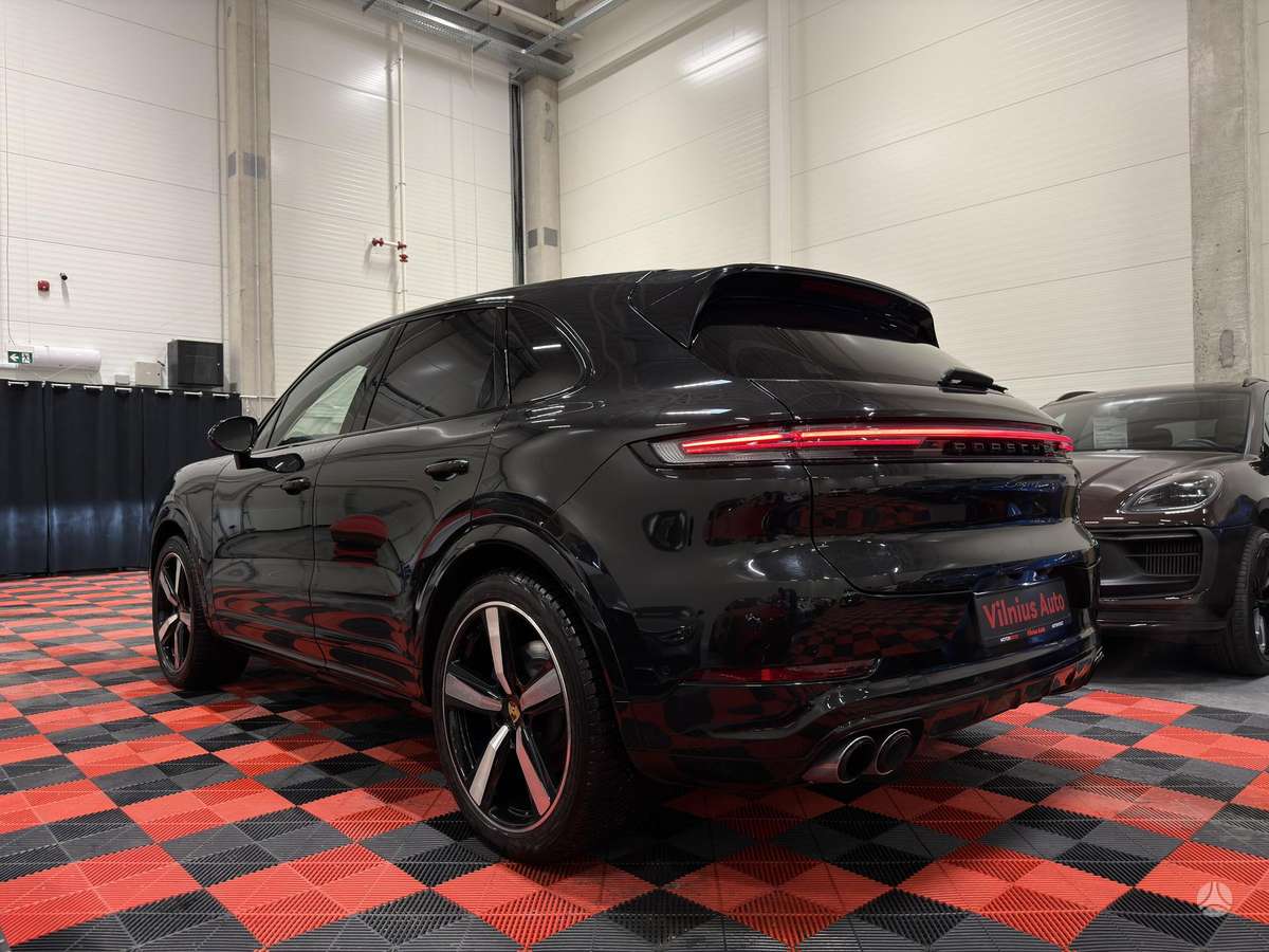 Porsche Cayenne - 6