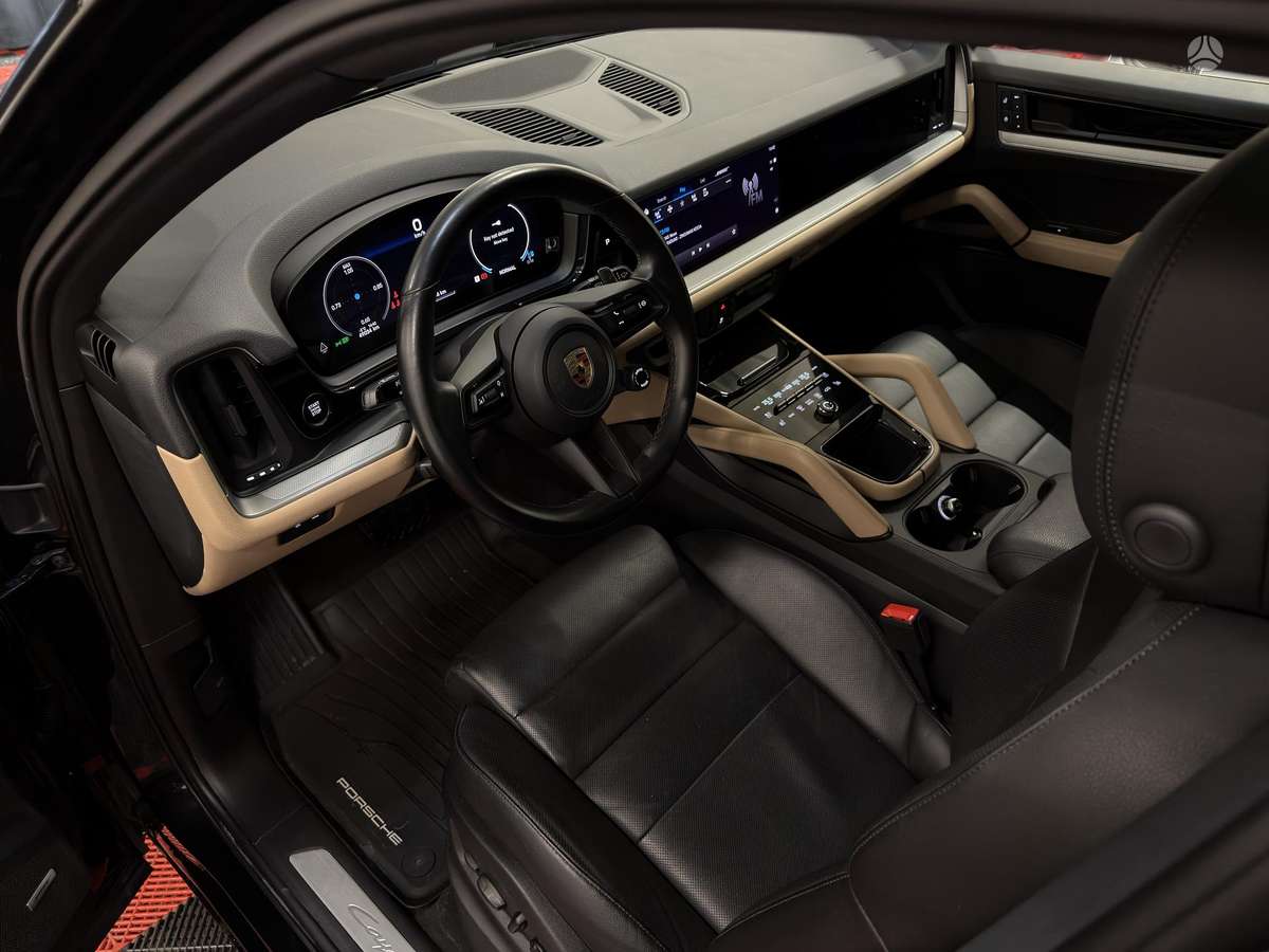 Porsche Cayenne - 11