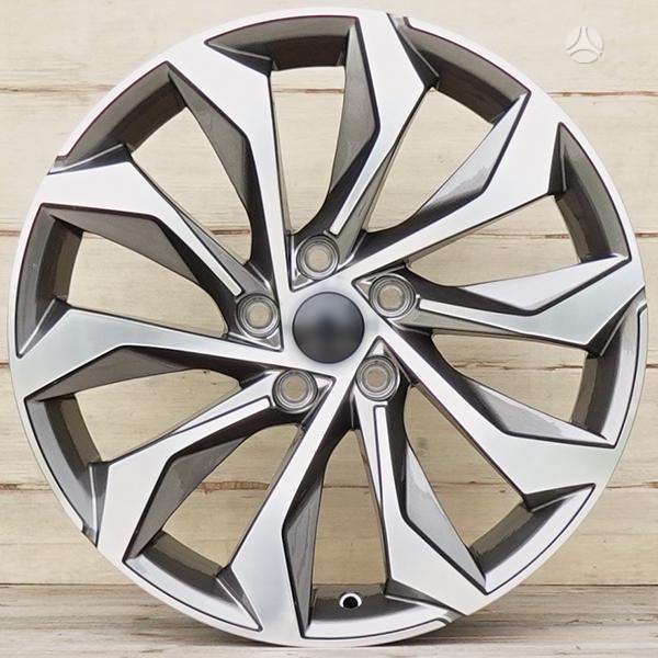 Audi S line style AMZ, легкосплавные , R20