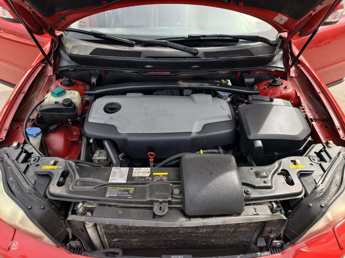 Volvo XC90, 2.4 l., off-road / crossover