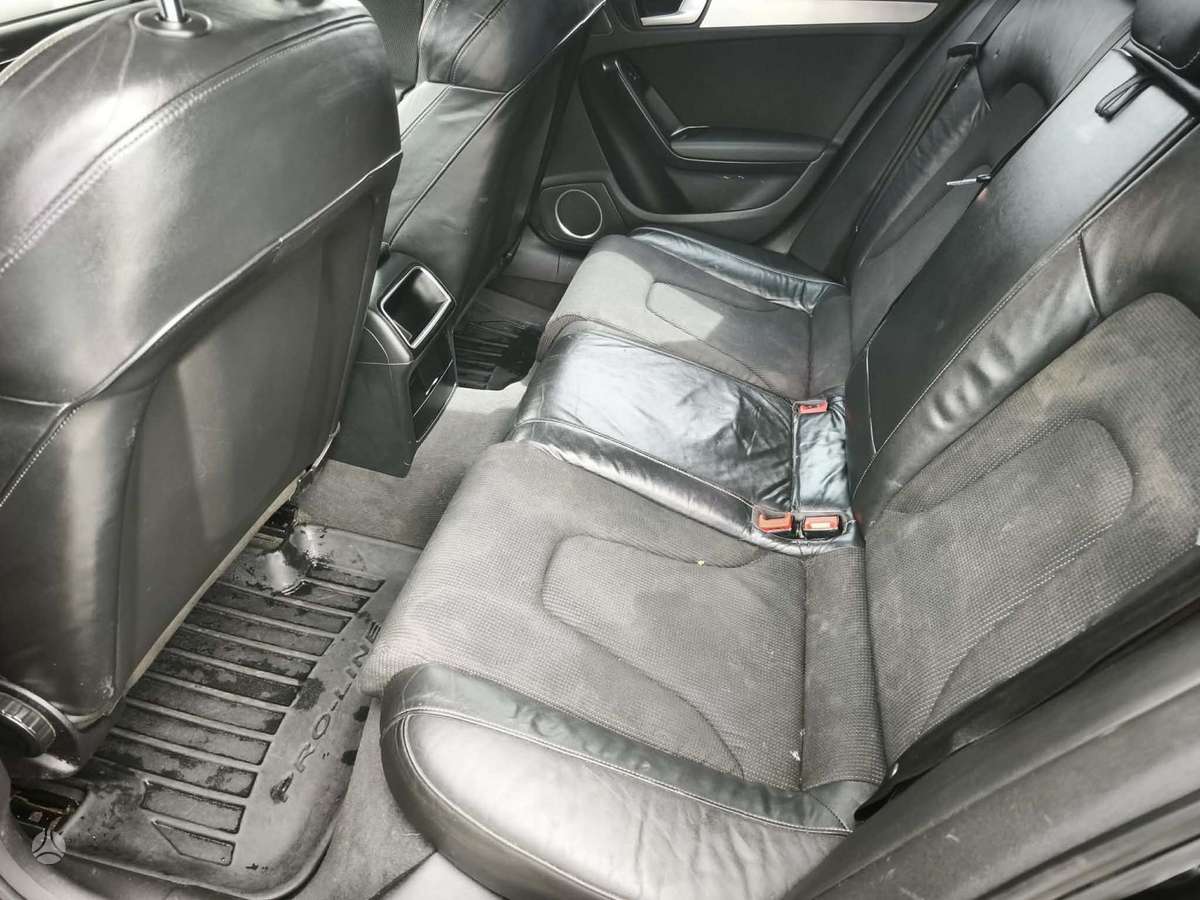 Audi A4, 2.0 l., Седан