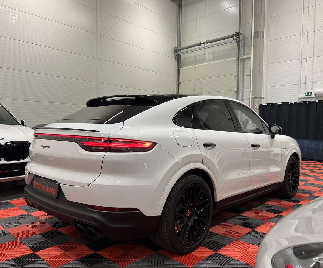 Porsche Cayenne Coupe - 4
