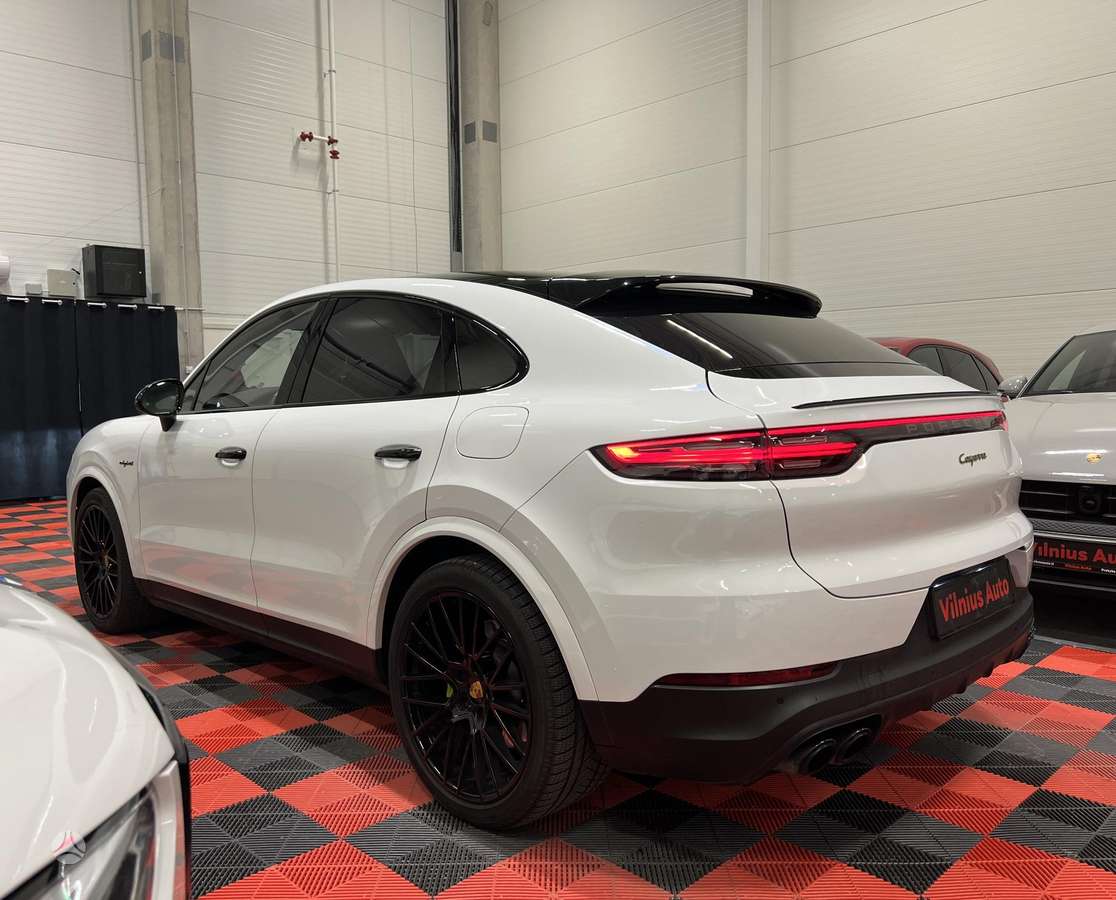 Porsche Cayenne Coupe - 6