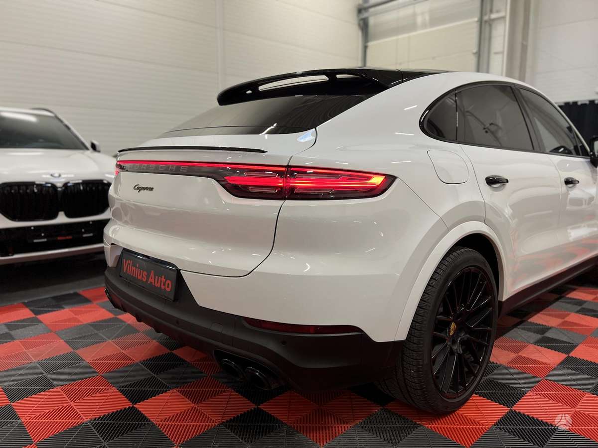Porsche Cayenne Coupe - 9