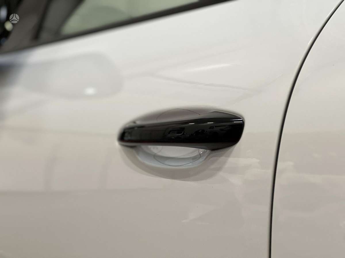 Porsche Cayenne Coupe - 12
