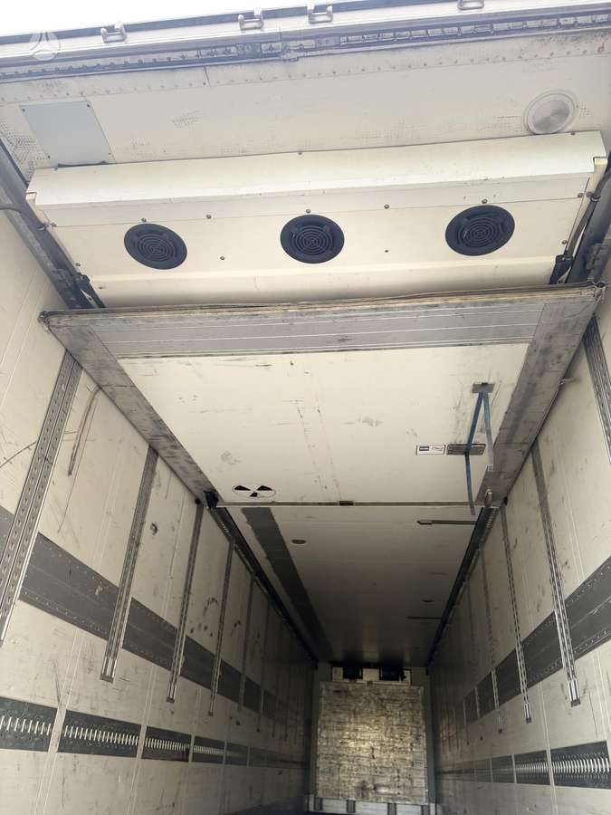 Schmitz Sko 24, refrigerated
