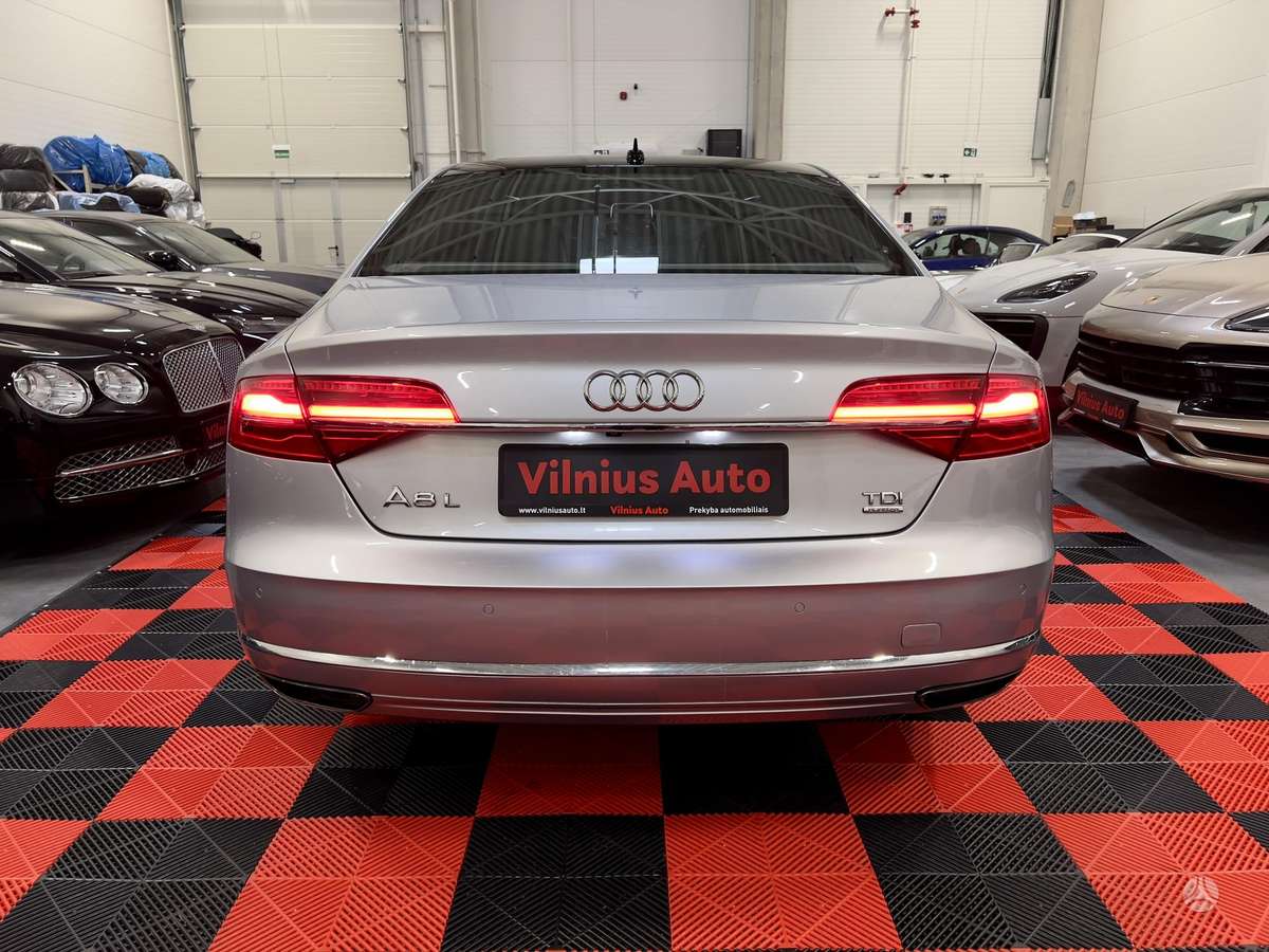 Audi A8, 3.0 l., Лимузин