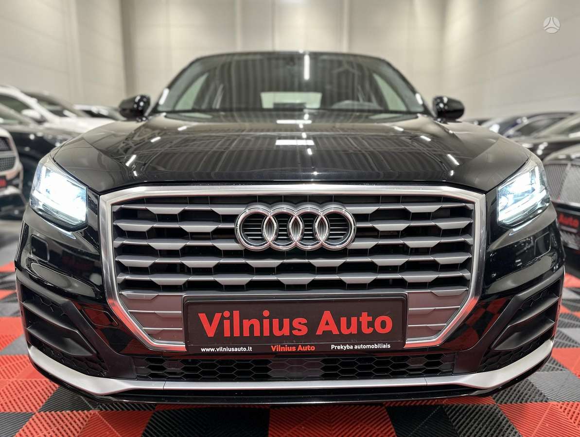 Audi Q2, 1.0 l., off-road / crossover