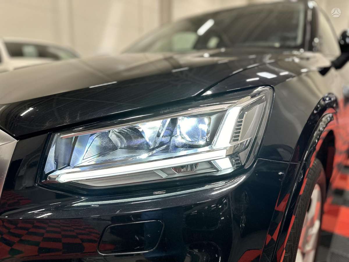 Audi Q2, 1.0 l., visureigis / krosoveris