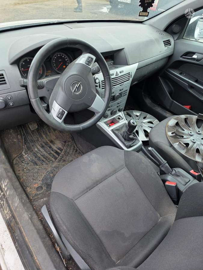 Opel Astra по частям