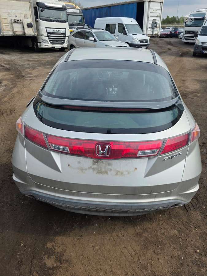 Honda Civic dalimis