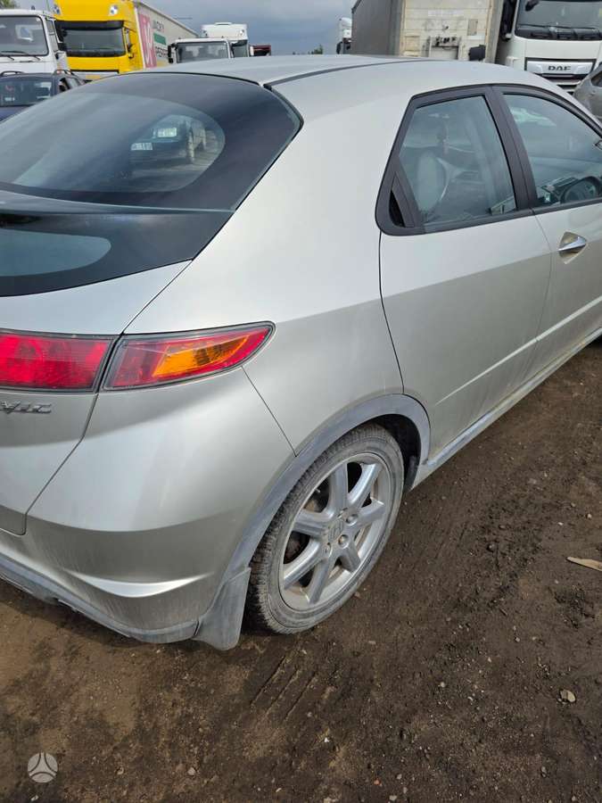 Honda Civic rezerves daļās