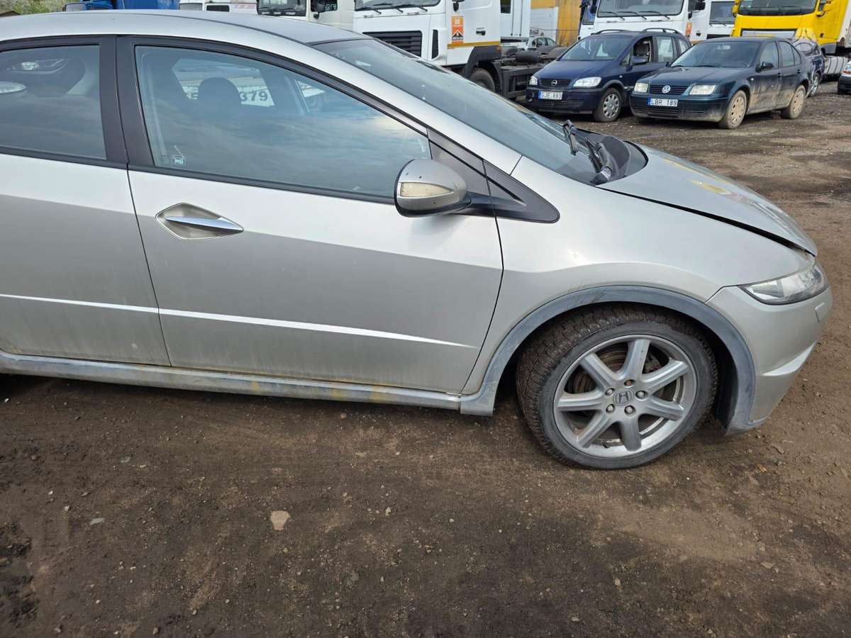 Honda Civic rezerves daļās