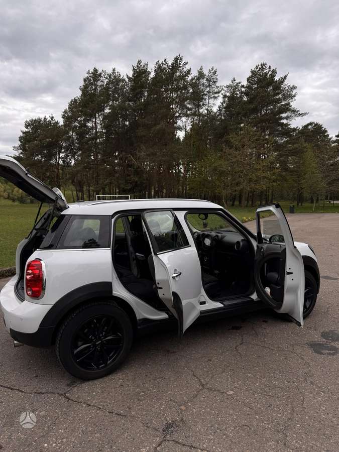 Mini Countryman, Хэтчбек
