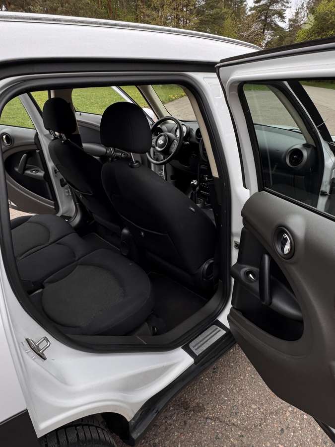 Mini Countryman, Хэтчбек