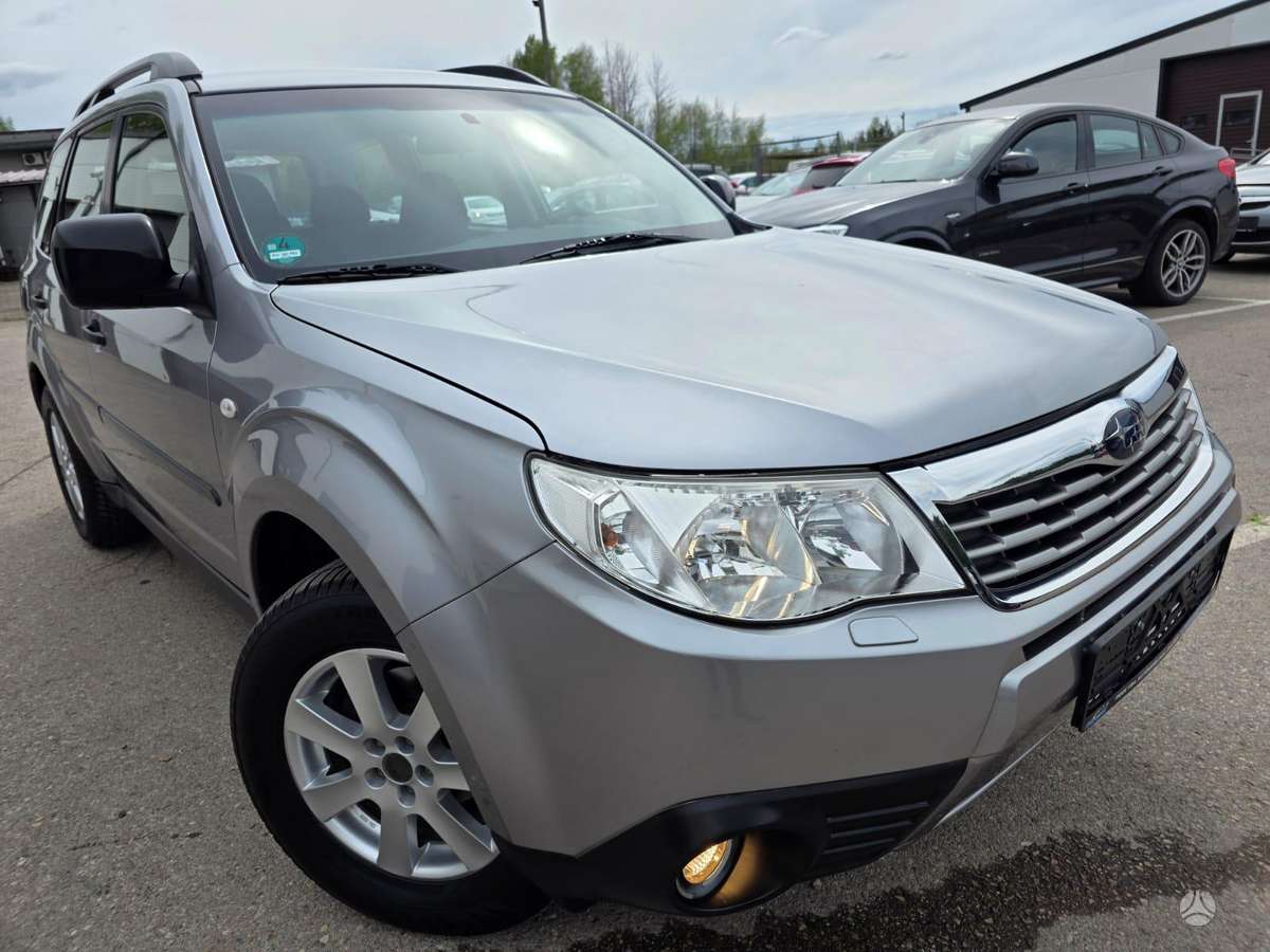 Subaru Forester, 2.0 l., Внедорожник / Кроссовер