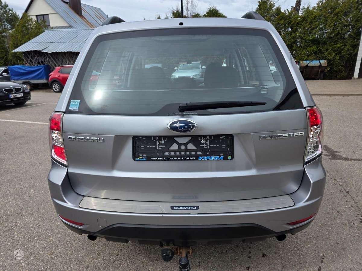 Subaru Forester, 2.0 l., Внедорожник / Кроссовер