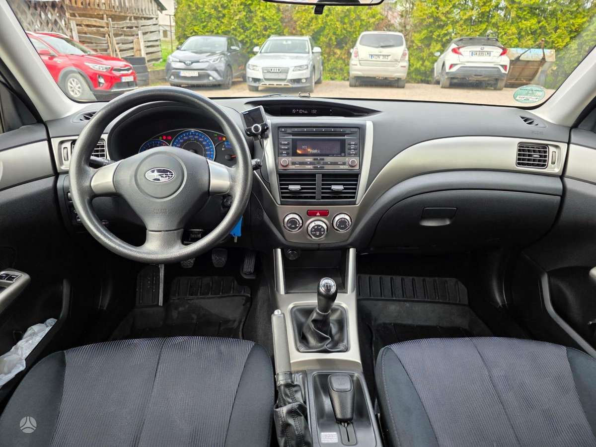 Subaru Forester, 2.0 l., Внедорожник / Кроссовер
