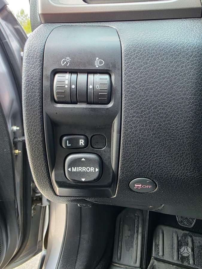 Subaru Forester, 2.0 l., off-road / crossover