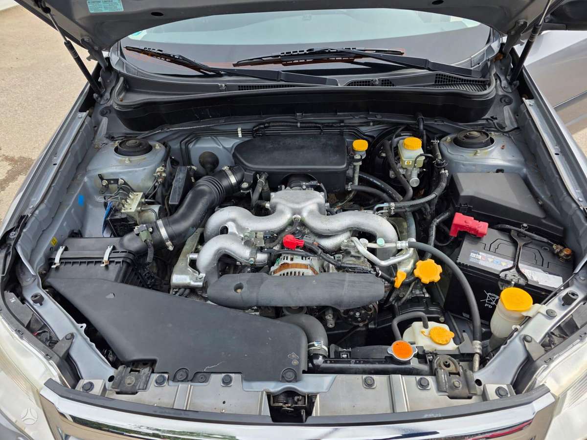Subaru Forester, 2.0 l., Внедорожник / Кроссовер
