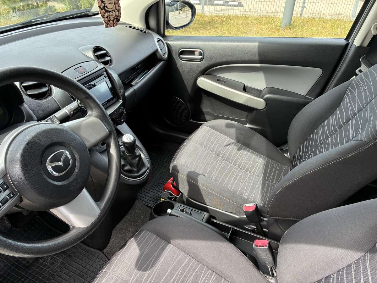 Mazda 2, 1.4 l., hatchback