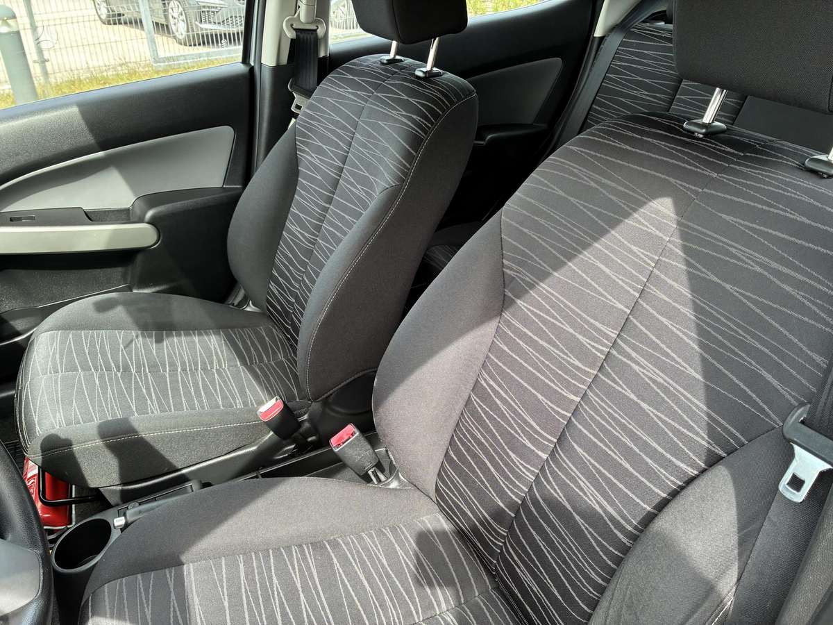 Mazda 2, 1.4 l., hatchback