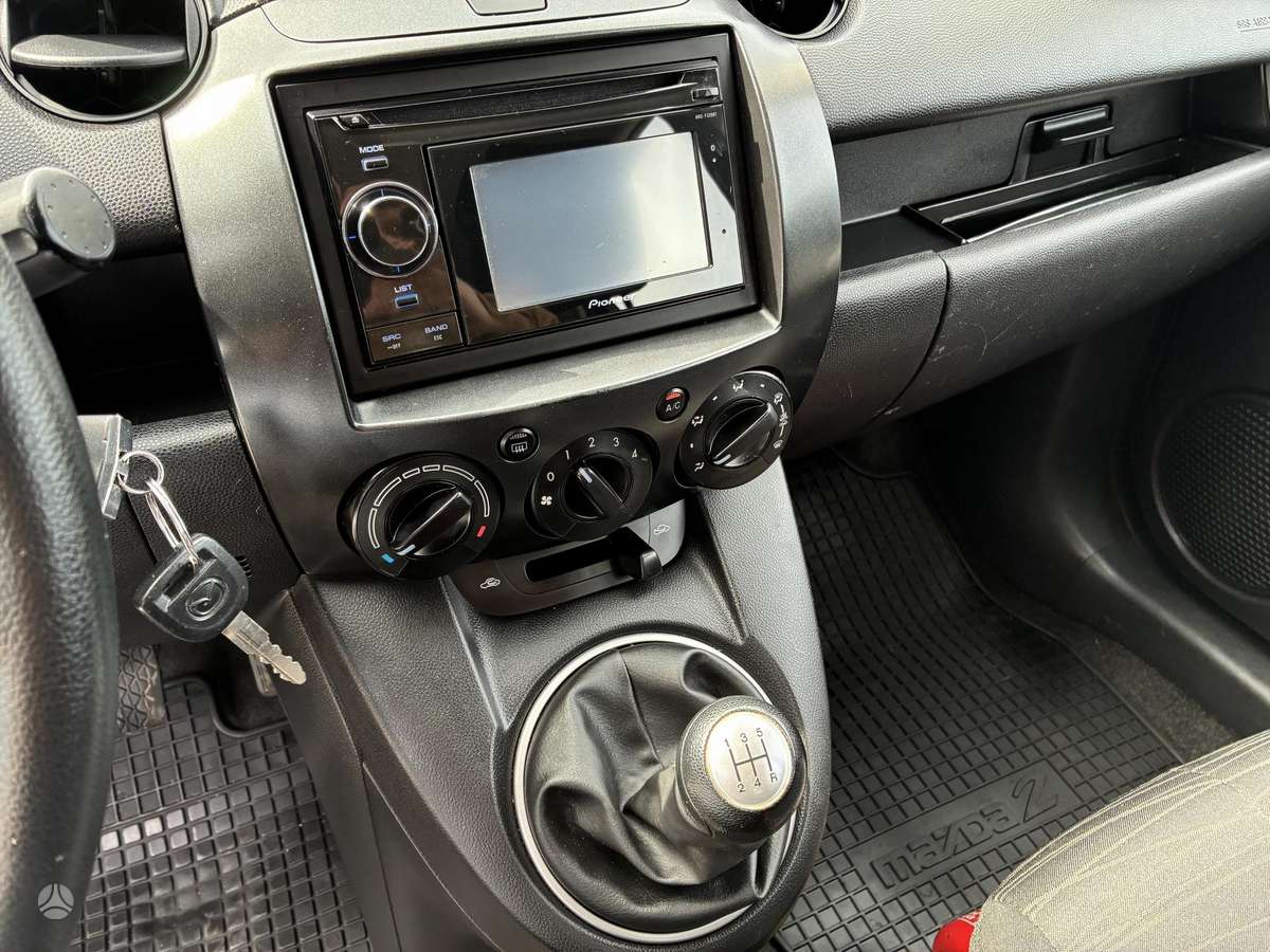Mazda 2, 1.4 l., hatchback
