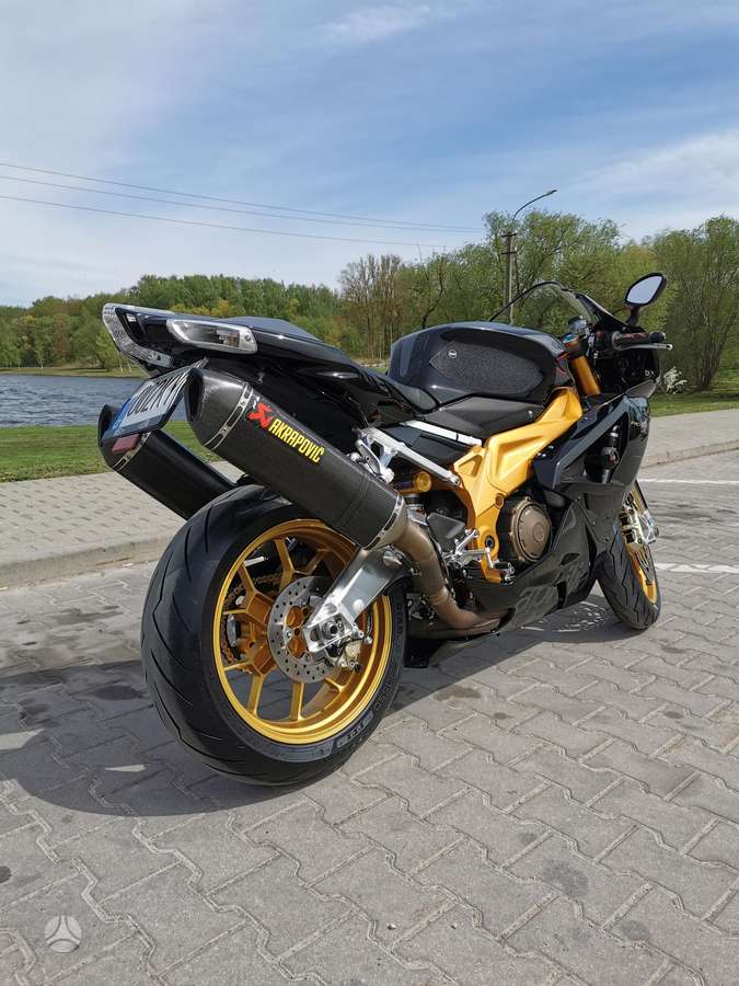 Aprilia RSV 998cc, superbikes