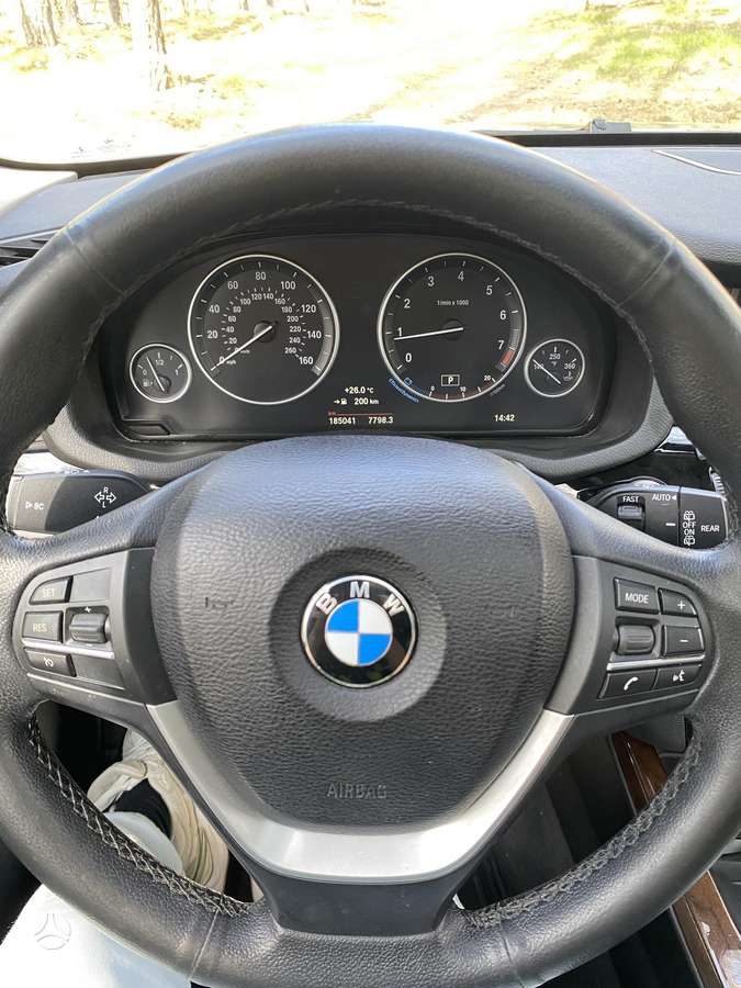 BMW X3, 2.0 l., off-road / crossover