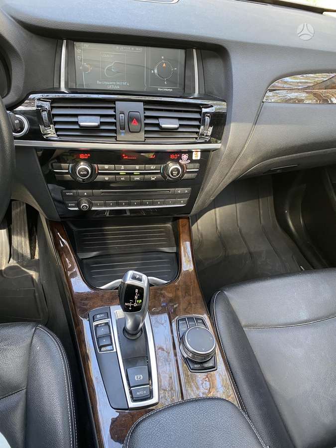 BMW X3, 2.0 l., off-road / crossover
