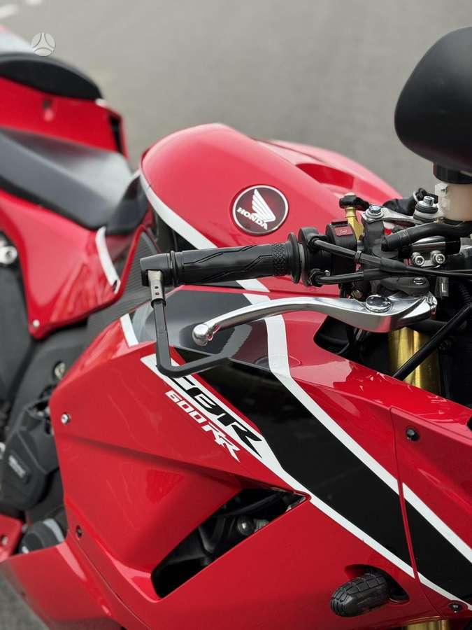 Honda CBR, снегоходы