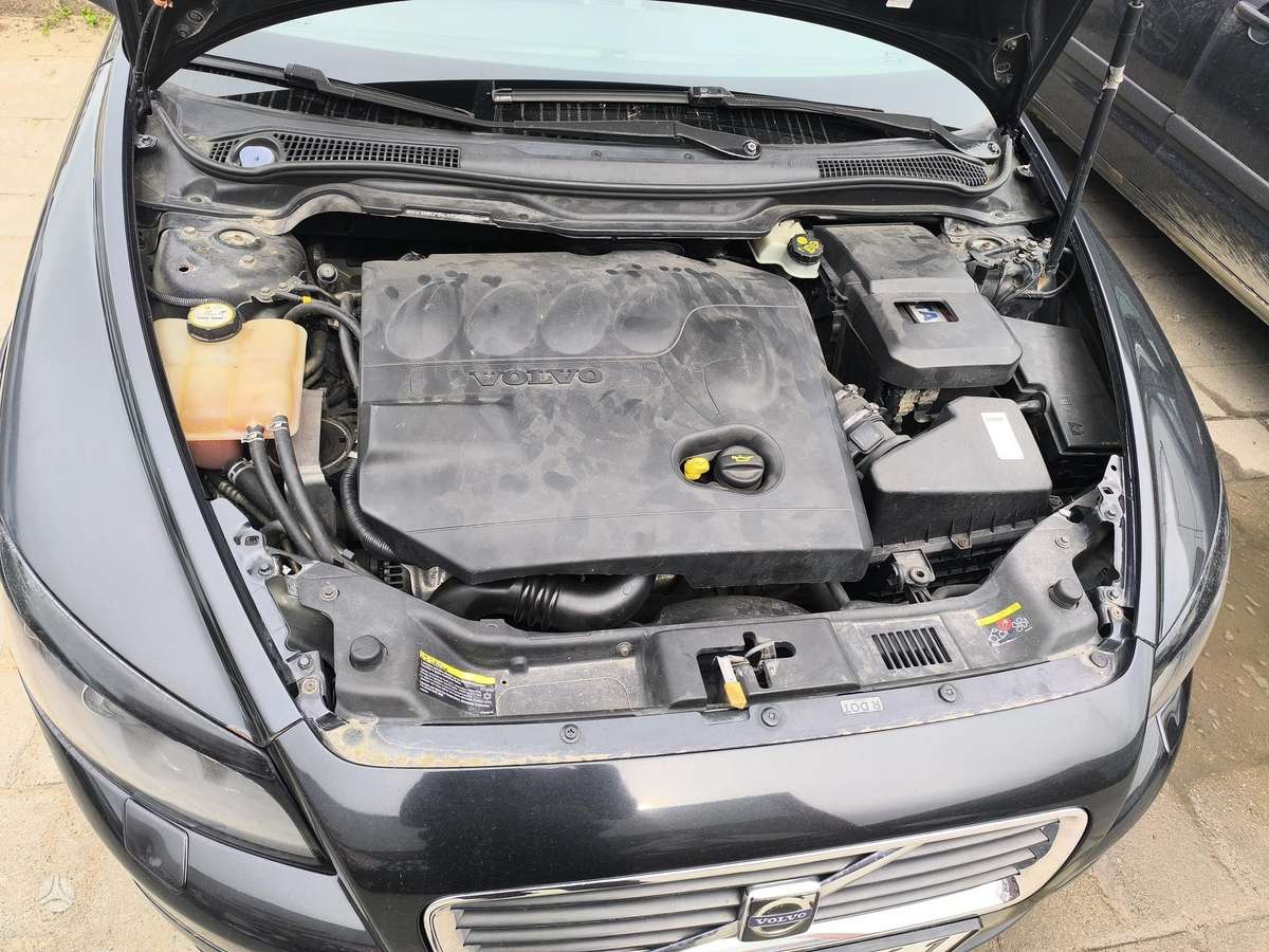 Volvo C30, 2.0 l., hatchback