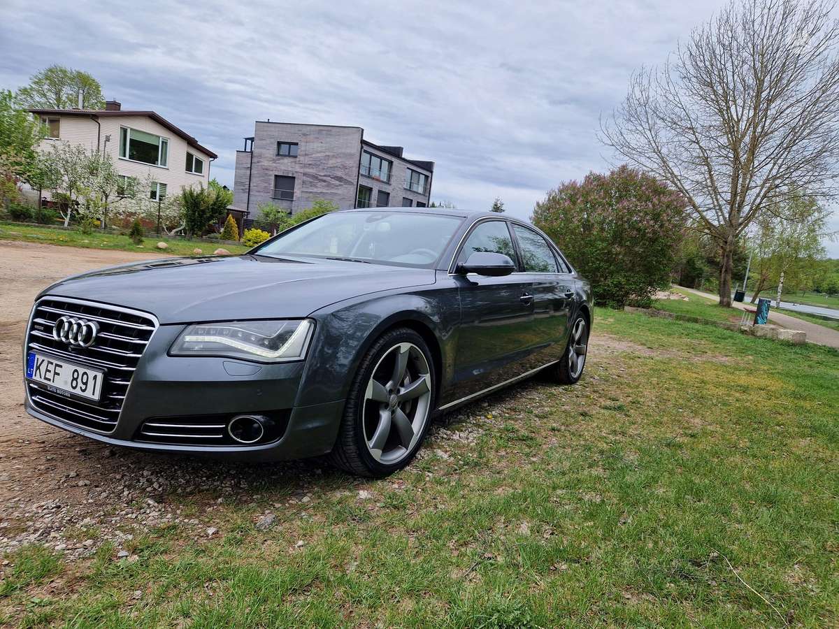 Audi A8, 4.0 l., Седан