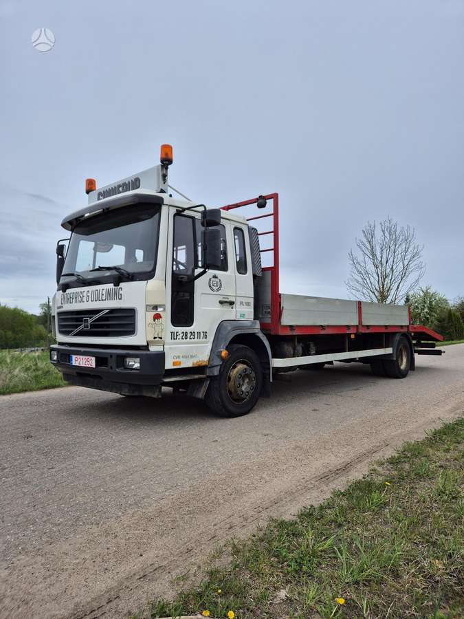 Volvo FL180, auto transporters