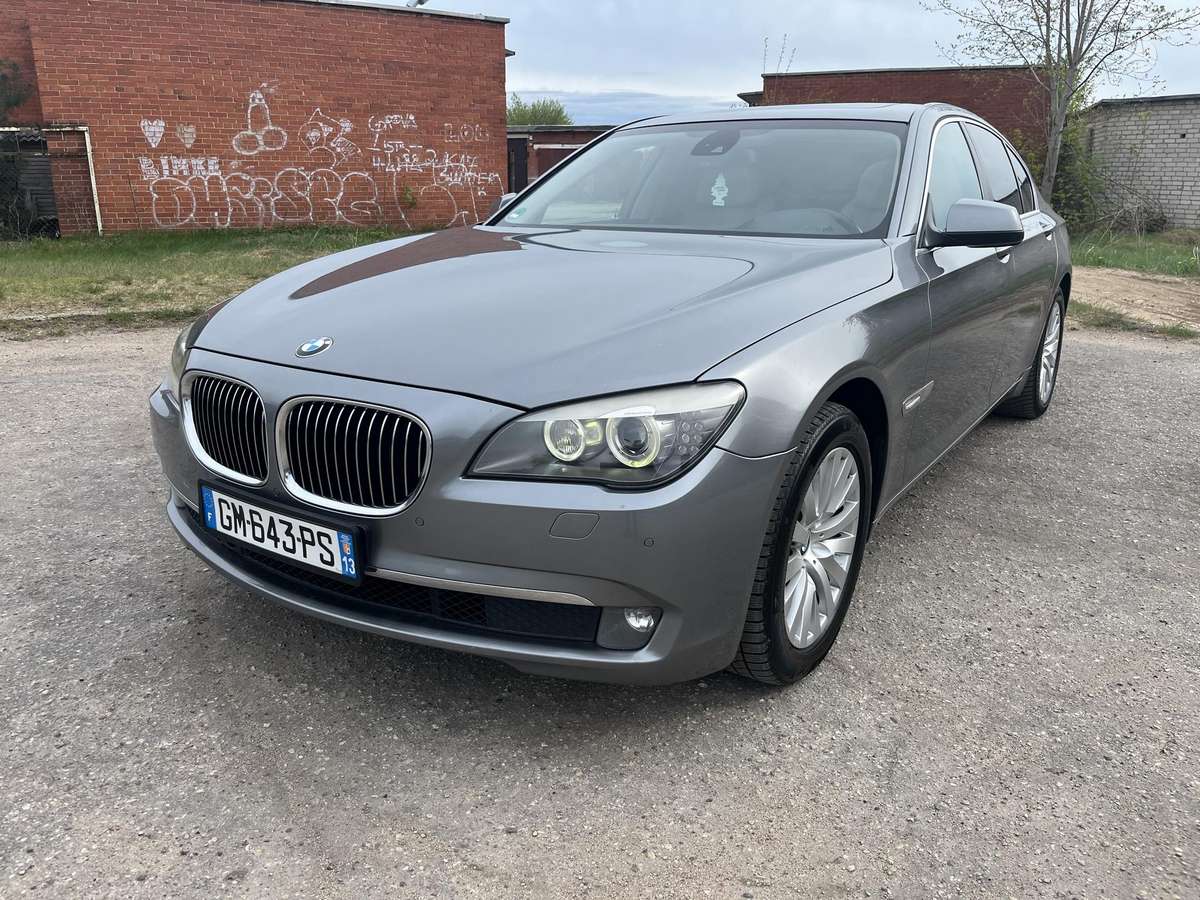 BMW 730, 3.0 l., Седан