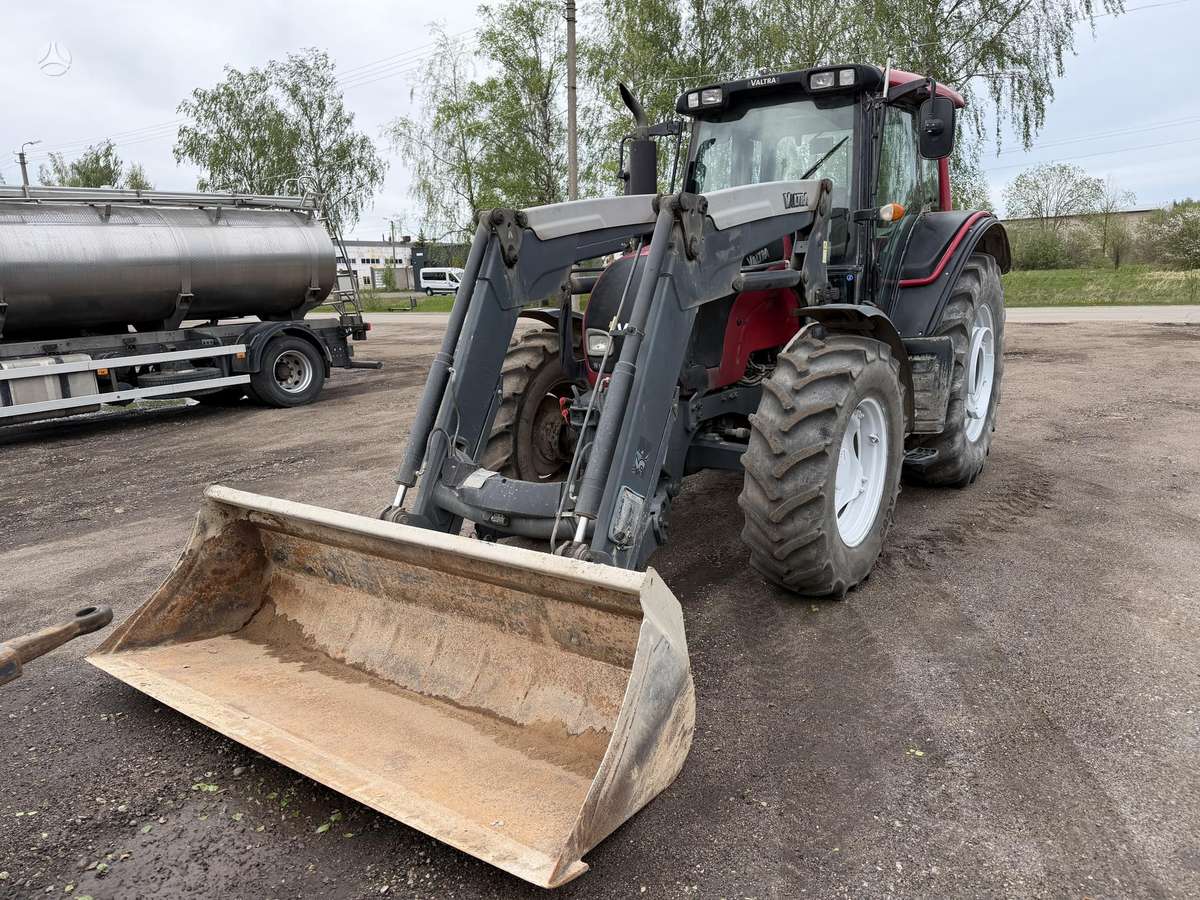 Valtra N141, тракторы