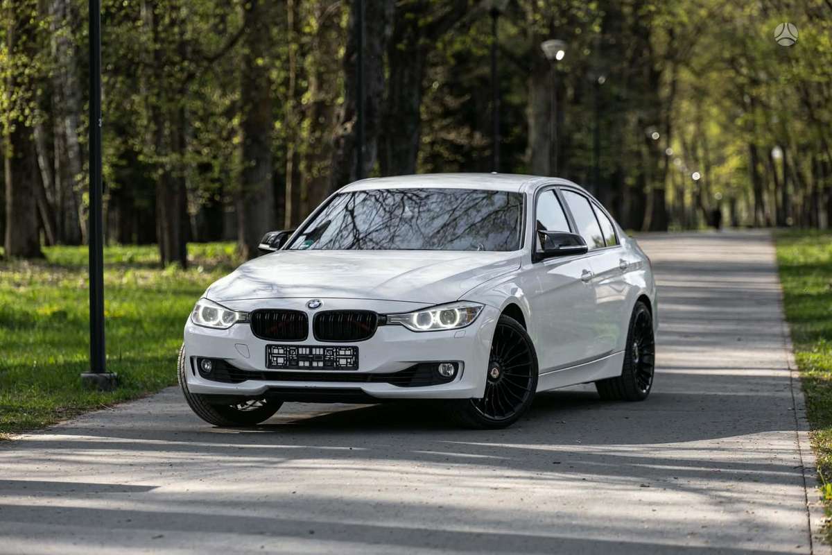 BMW 328, 2.0 l., Седан