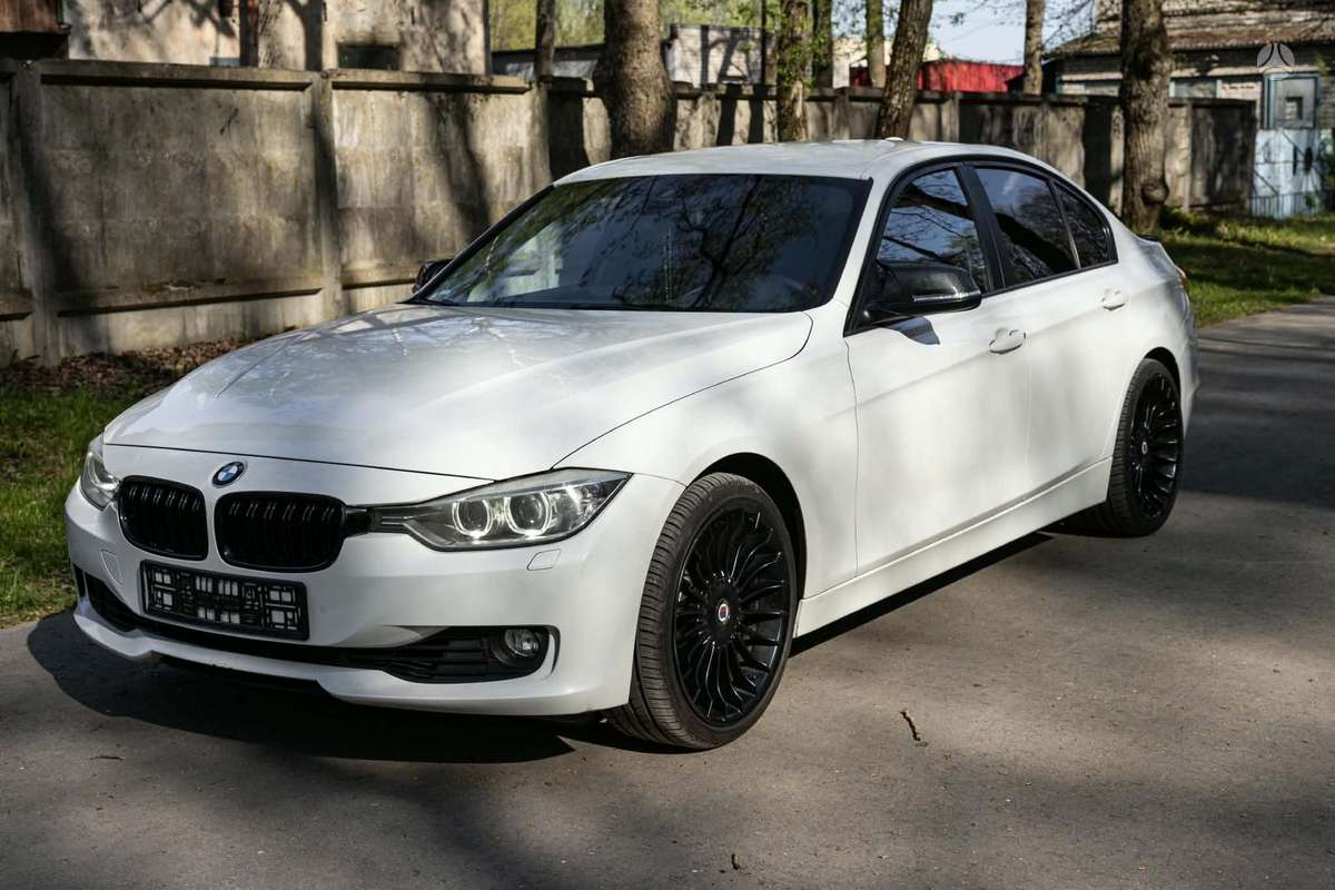 BMW 328, 2.0 l., Седан