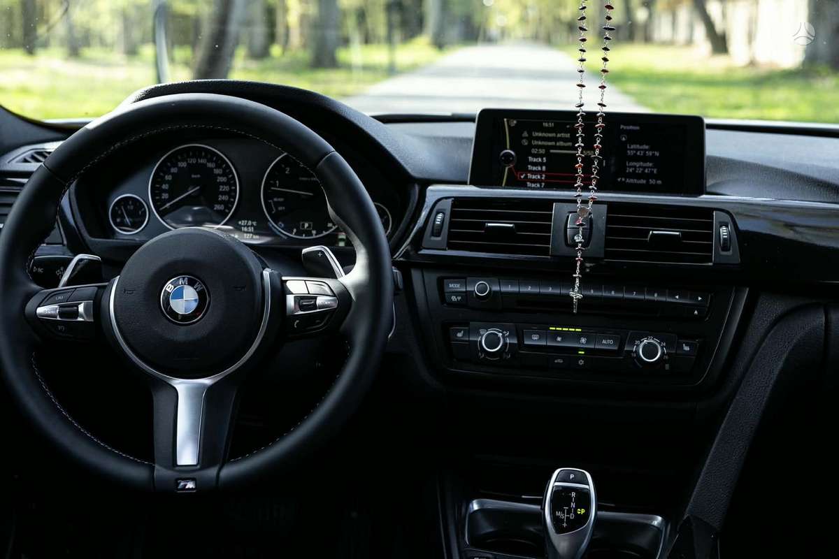 BMW 328, 2.0 l., Седан
