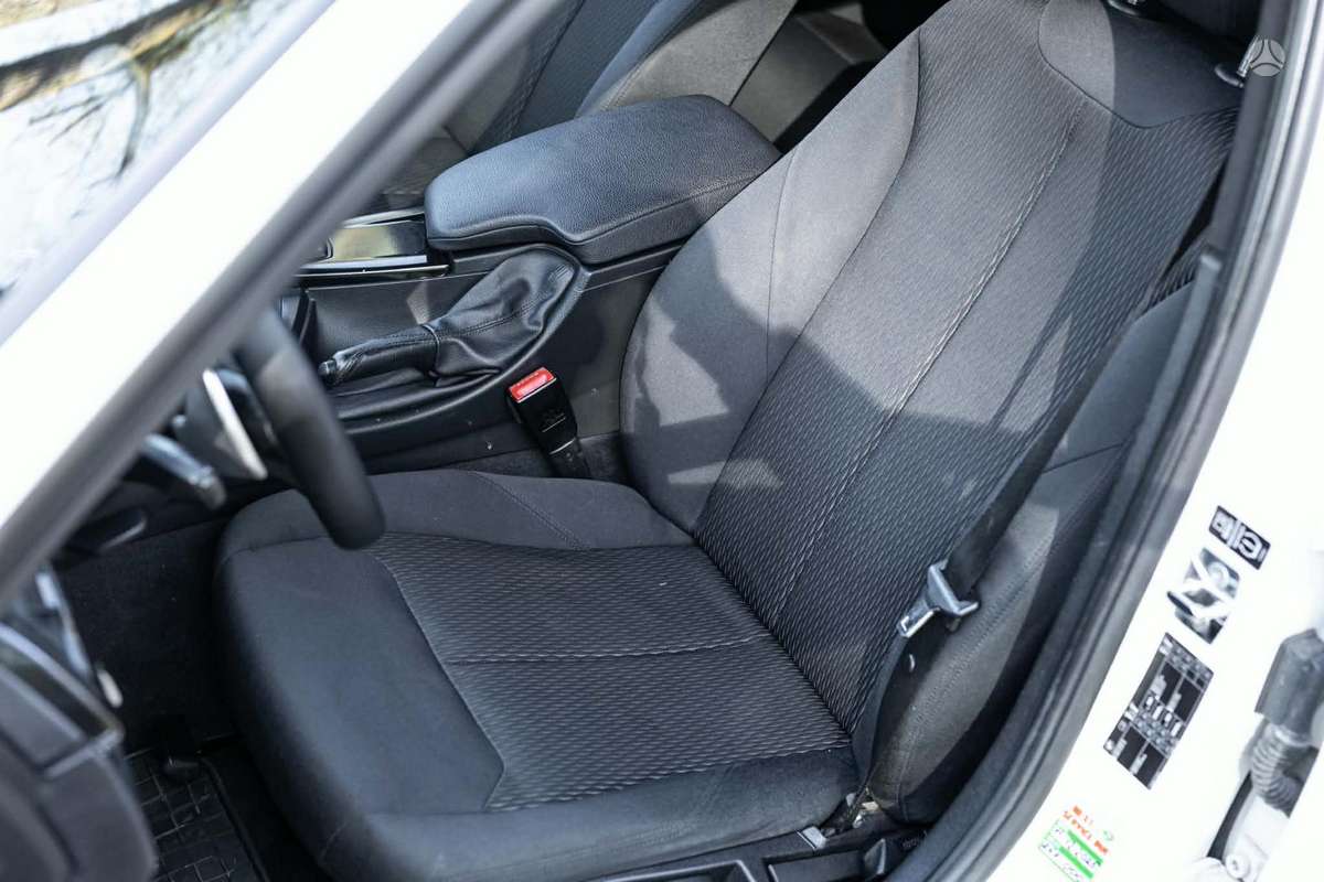 BMW 328, 2.0 l., Седан